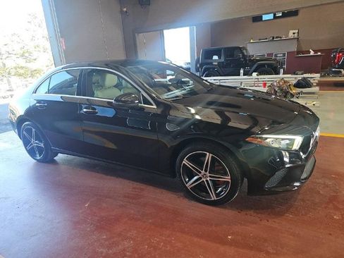 Used 2019 Mercedes-Benz A 220 image 2