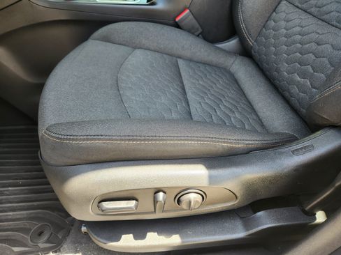 Used 2020 Chevrolet Equinox LT FWD image 20