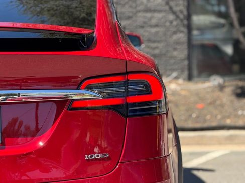 Used 2017 Tesla Model X 100D image 16