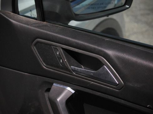 Used 2021 Volkswagen Tiguan SE w/ Panoramic Sunroof Package AWD/4WD image 63