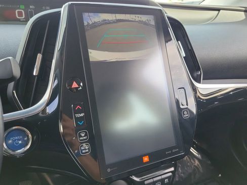 Used 2019 Toyota Prius Prime Advanced FWD image 10