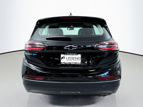 Used 2023 Chevrolet Bolt LT w/ Infotainment Package FWD image 6