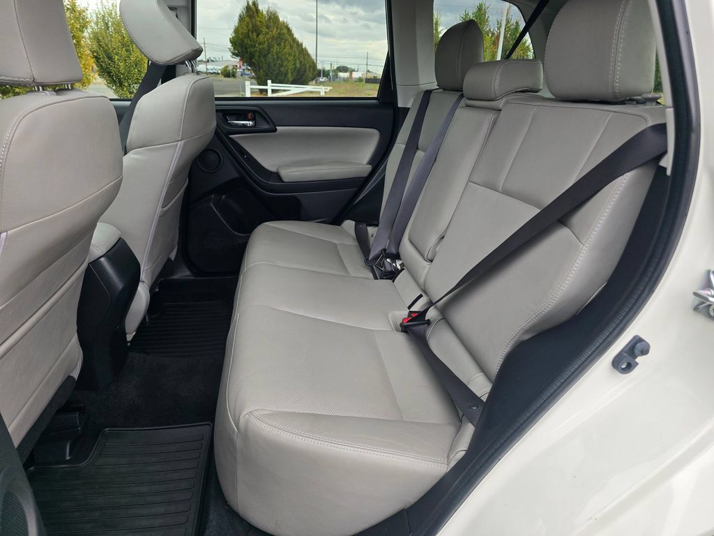 Used 2016 Subaru Forester 2.5i Touring w/ Eyesight & Navigation System AWD/4WD image 12