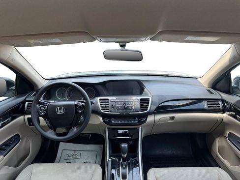 Used 2017 Honda Accord LX image 7