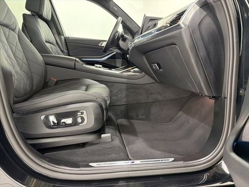 Used 2025 BMW X7 xDrive40i w/ Executive Package image 22