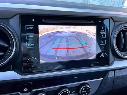 Used 2017 Toyota Tacoma SR5 w/ Tow Package image 29