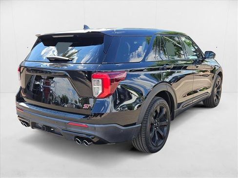 Used 2022 Ford Explorer ST w/ Equipment Group 401A image 5