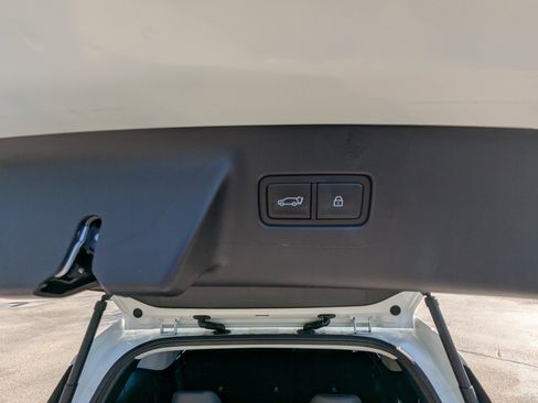 Used 2025 Hyundai Santa Fe SEL image 15