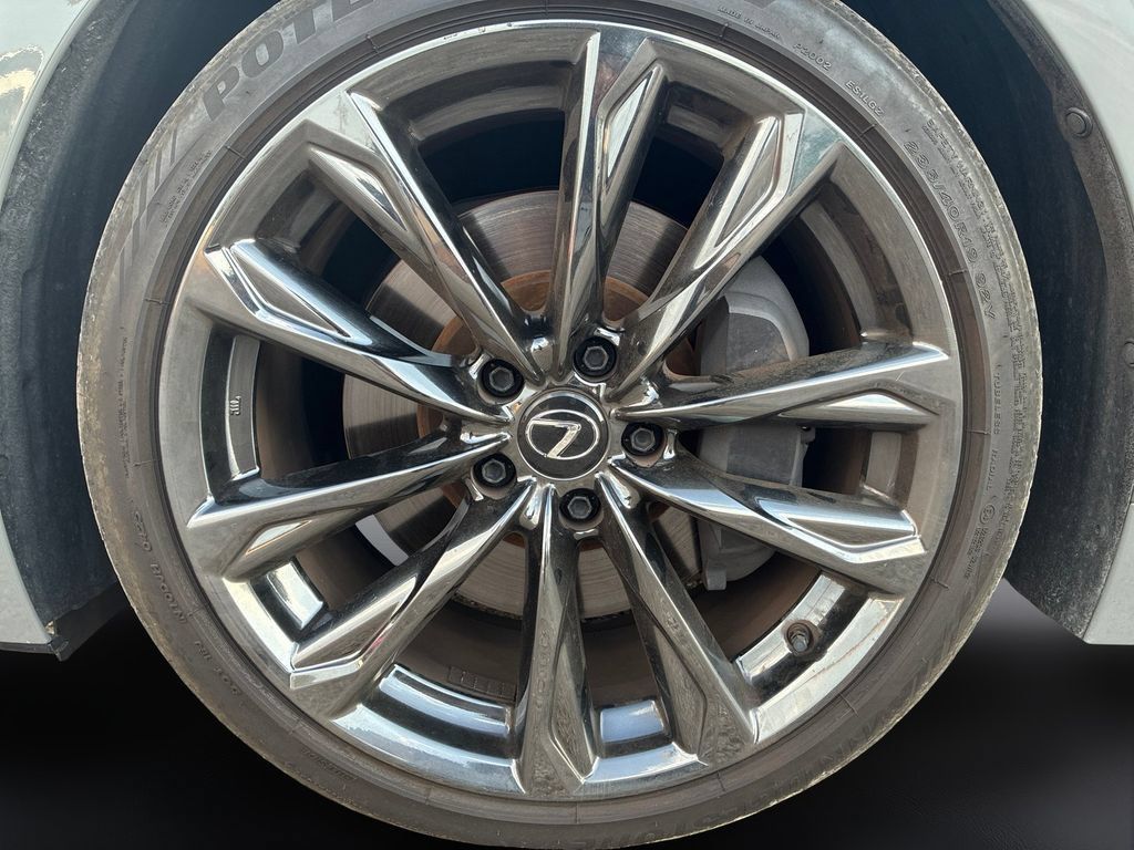 Used 2025 Lexus IS 350 F Sport RWD image 9