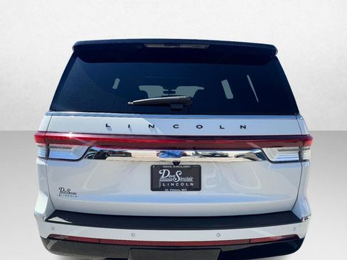 Certified 2022 Lincoln Navigator Black Label AWD/4WD image 6