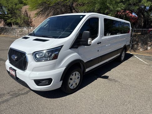 Used 2023 Ford Transit 350 XLT RWD image 3