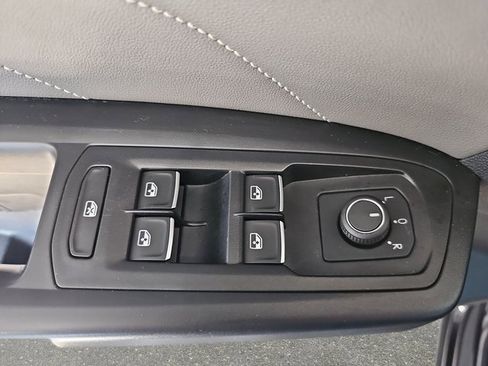 Used 2021 Volkswagen Atlas SEL R-Line image 30