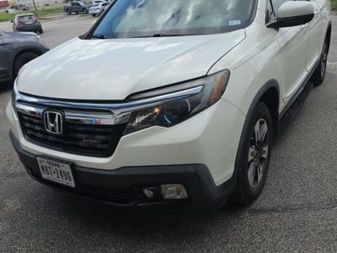 Used 2019 Honda Ridgeline Sport image 4