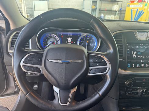 Used 2018 Chrysler 300 Touring w/ Sport Appearance Package RWD image 15