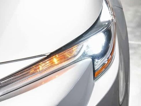 Certified 2022 Toyota Corolla LE image 8