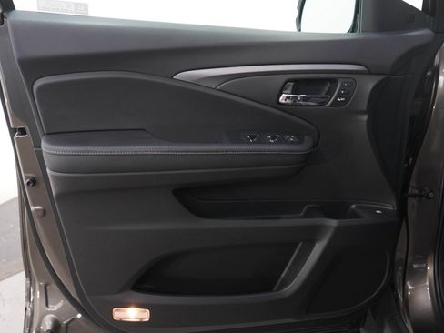 Used 2023 Honda Ridgeline RTL-E image 20