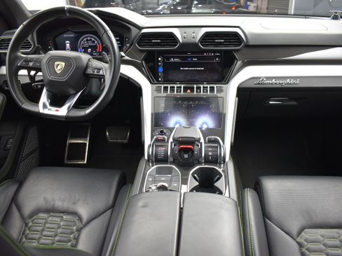 Used 2020 Lamborghini Urus AWD/4WD image 20