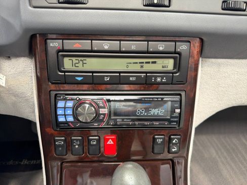 Used 2001 Mercedes-Benz SL 500 image 29