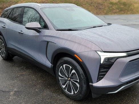 New 2026 Chevrolet Blazer EV LT FWD image 2