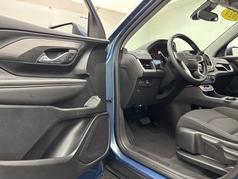 Used 2024 GMC Terrain SLE FWD image 12