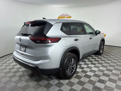 Certified 2025 Nissan Rogue S FWD image 6
