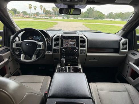 Used 2015 Ford F150 Lariat w/ Equipment Group 502A Luxury AWD/4WD image 11