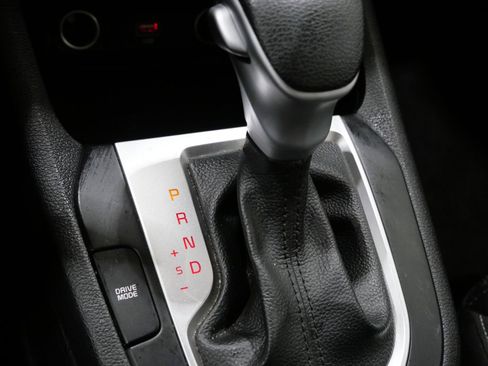 Used 2023 Kia Forte LXS image 22