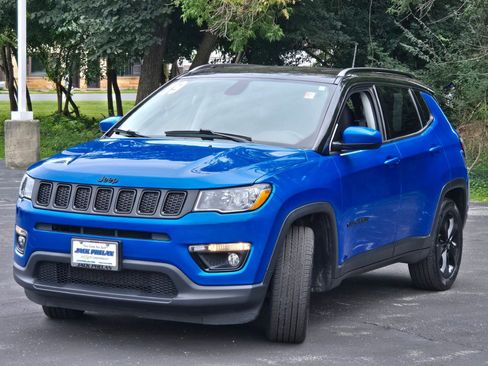 Used 2019 Jeep Compass Altitude image 4