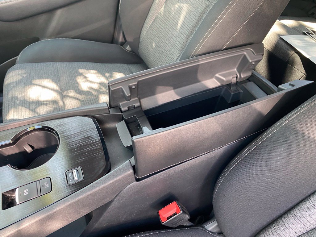 Used 2022 Nissan Rogue SV FWD image 26