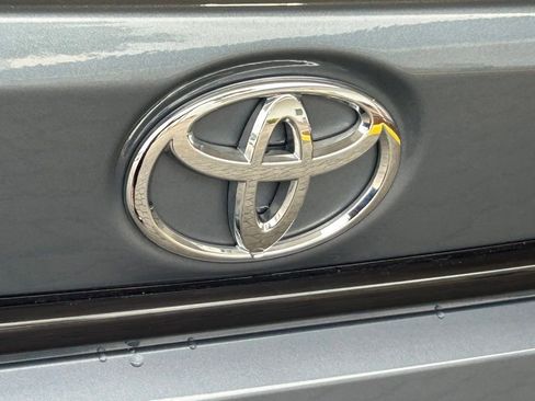 Used 2024 Toyota Corolla LE image 20