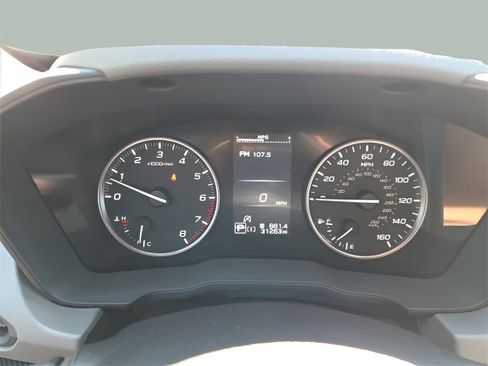 Used 2024 Subaru Crosstrek 2.5i Limited w/ Crosstrek Mirror Package image 12