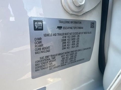 Used 2023 Chevrolet Silverado 2500 LT AWD/4WD image 24