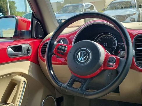 Used 2013 Volkswagen Beetle 2.5 image 22