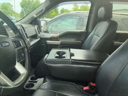 Used 2018 Ford F150 Lariat AWD/4WD image 6