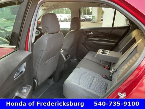Used 2018 Chevrolet Equinox LT AWD/4WD image 26