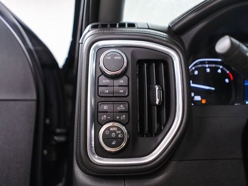 Used 2023 GMC Sierra 2500 SLT w/ SLT Convenience Package image 19