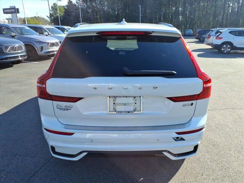 Certified 2023 Volvo XC60 B5 Plus w/ Protection Package Premier image 4