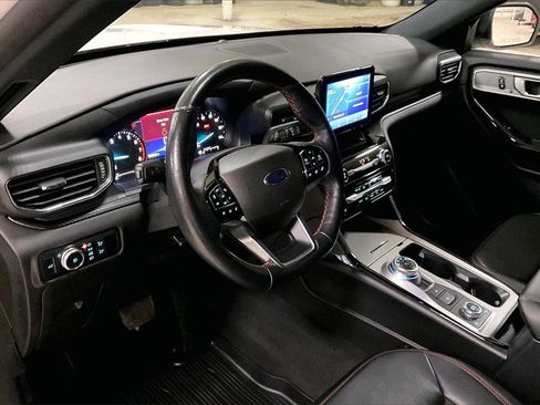 Certified 2023 Ford Explorer ST-Line image 13