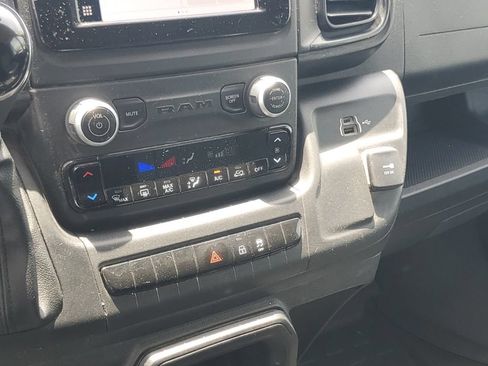 Used 2023 RAM ProMaster 2500 FWD image 23