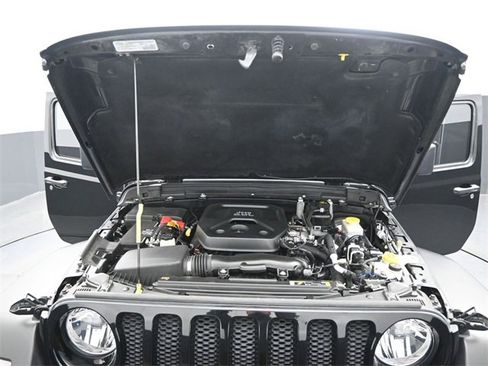 Used 2023 Jeep Wrangler Sport image 30
