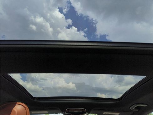 New 2025 Mercedes-Benz C 300 Sedan image 11