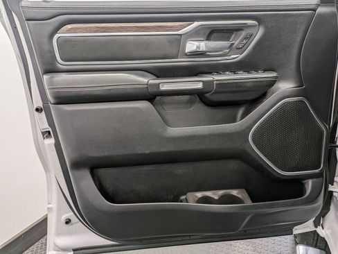 Used 2019 RAM 1500 Laramie image 8