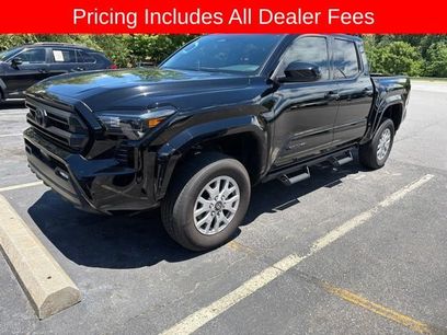 Used 2025 Toyota Tacoma SR5