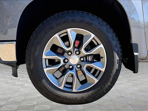 Used 2024 Chevrolet Silverado 1500 LT image 21