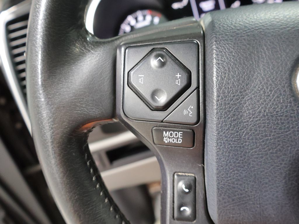 Used 2019 Toyota Sequoia Platinum AWD/4WD image 35