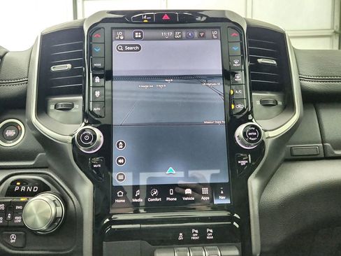 New 2026 RAM 1500 Laramie AWD/4WD image 25