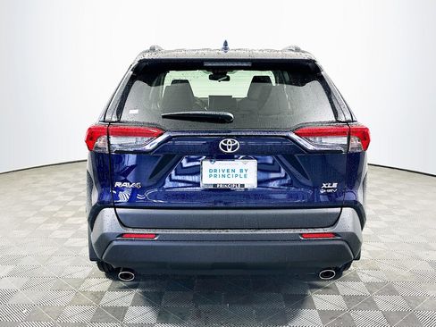 New 2025 Toyota RAV4 XLE image 6