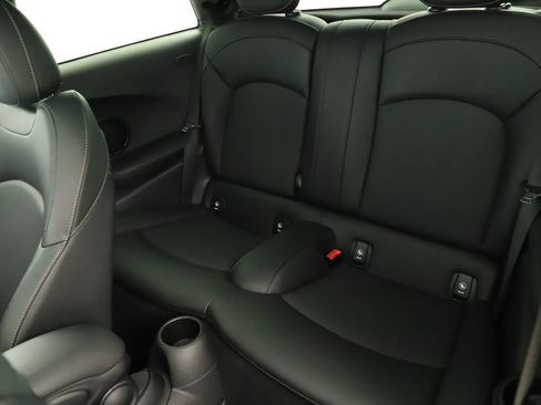 Used 2019 MINI Cooper S FWD image 18
