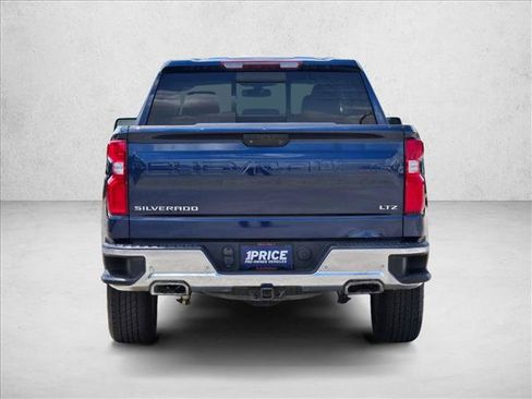 Used 2022 Chevrolet Silverado 1500 LTZ w/ Z71 Off-Road Package AWD/4WD image 6