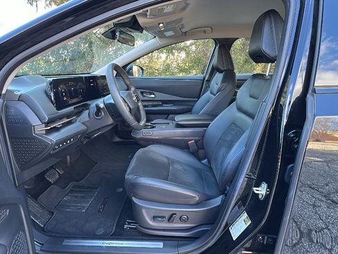 Certified 2024 Nissan Ariya AWD image 12